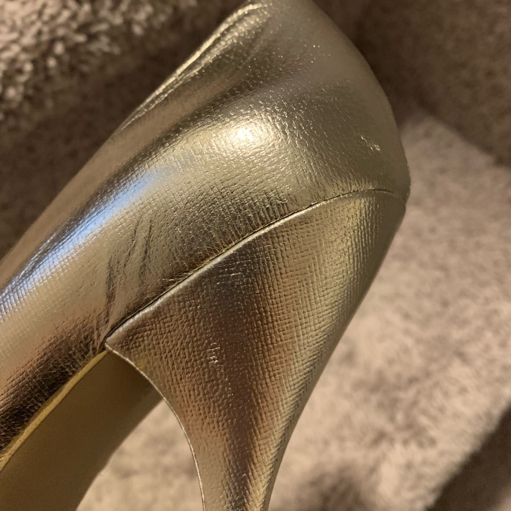 Nine West - Gold Shimmer Open Toed Heels - Picture 6 of 9